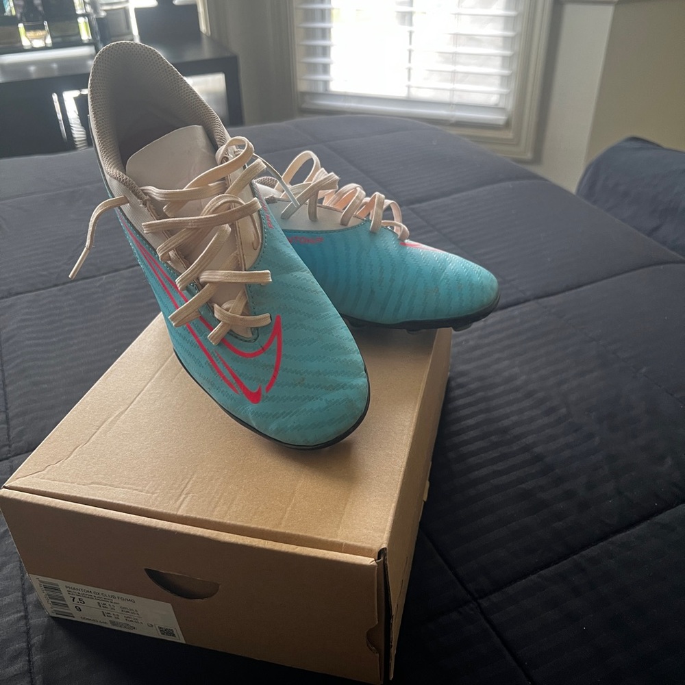 Nike Phantom GX club soccer cleats
